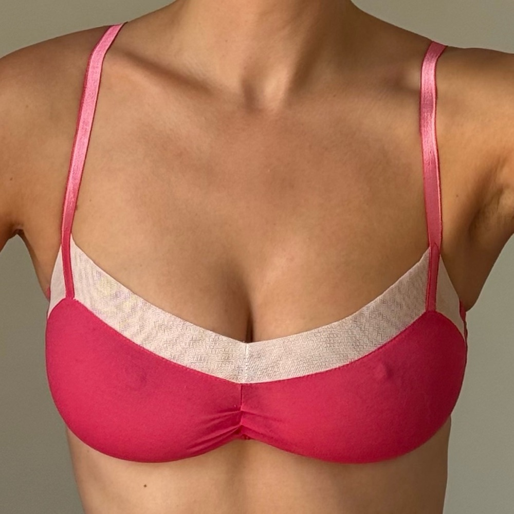 Araks Pink Wireless Bralette with Cream Lace Trim in size small